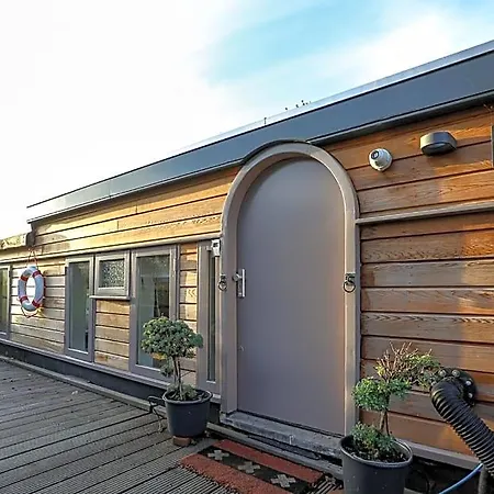 ゲストハウス Houseboat Next To Amstel アムステルダム