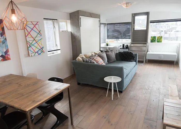 Guest house Houseboat Next To Amstel