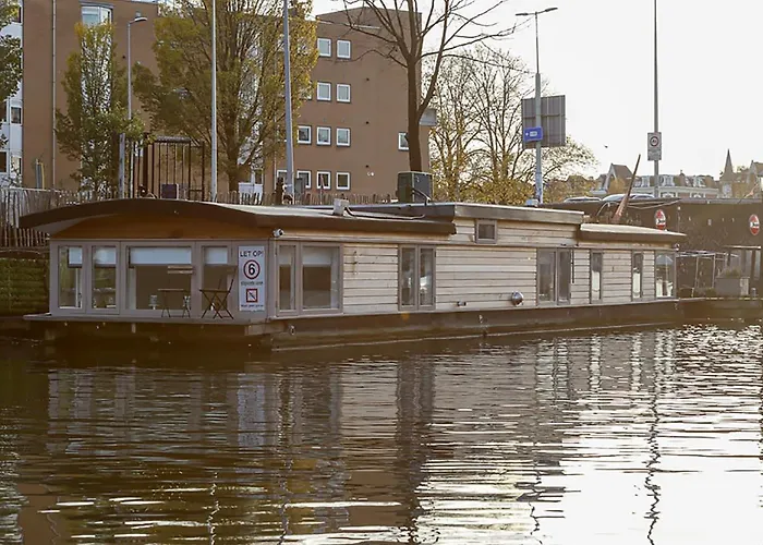 Guest house Houseboat Next To Amstel