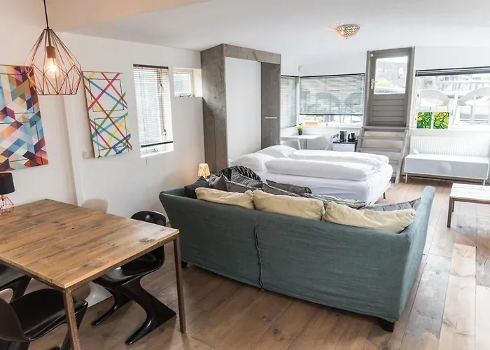 Houseboat Next To Amstel 4* Amsterdam