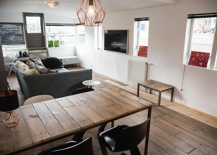 Houseboat Next To Amstel Guest house