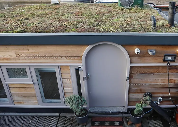 Guest house Houseboat Next To Amstel 4*