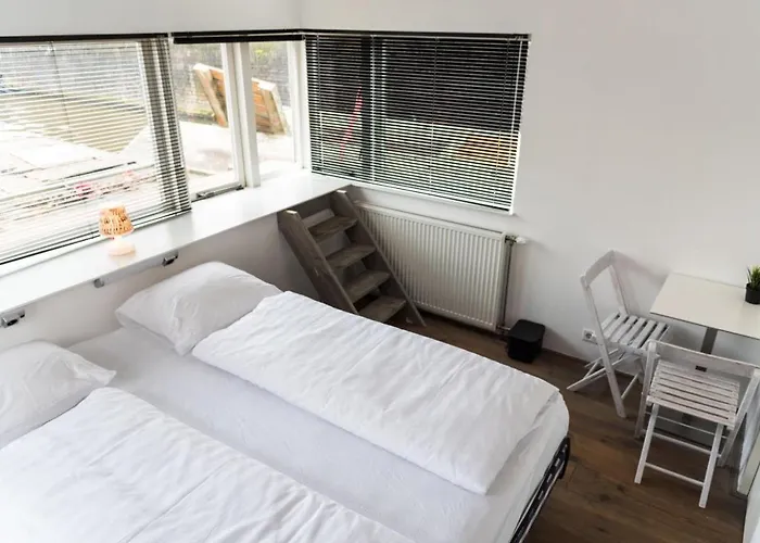 Houseboat Next To Amstel 4* Amsterdam