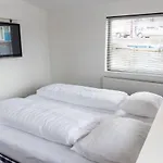 Houseboat Next To Amstel 4*