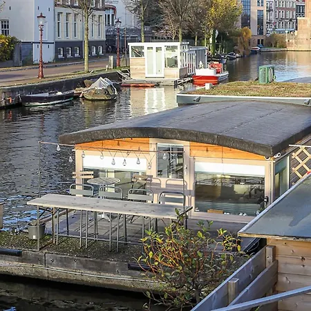 Houseboat Next To Amstel 게스트하우스 4*