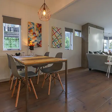 Guest house Houseboat Next To Amstel 4*