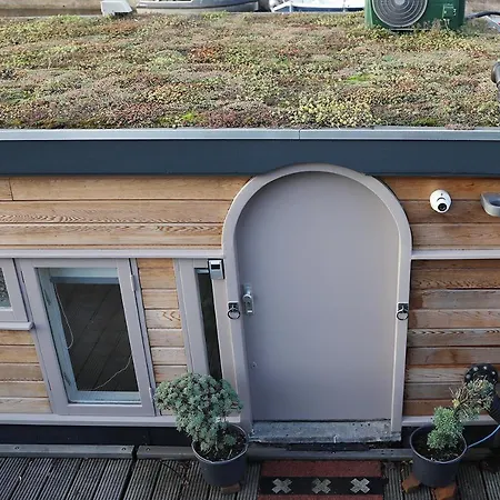 Guest house Houseboat Next To Amstel 4*